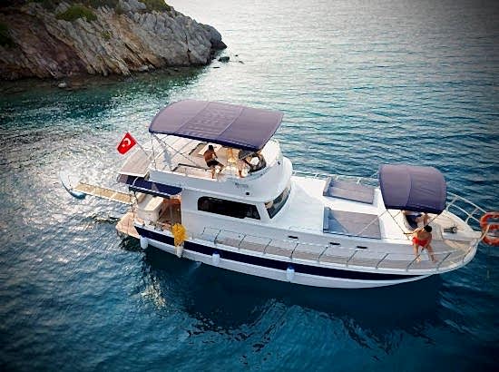 Les Mares Motor yacht - Selimiye